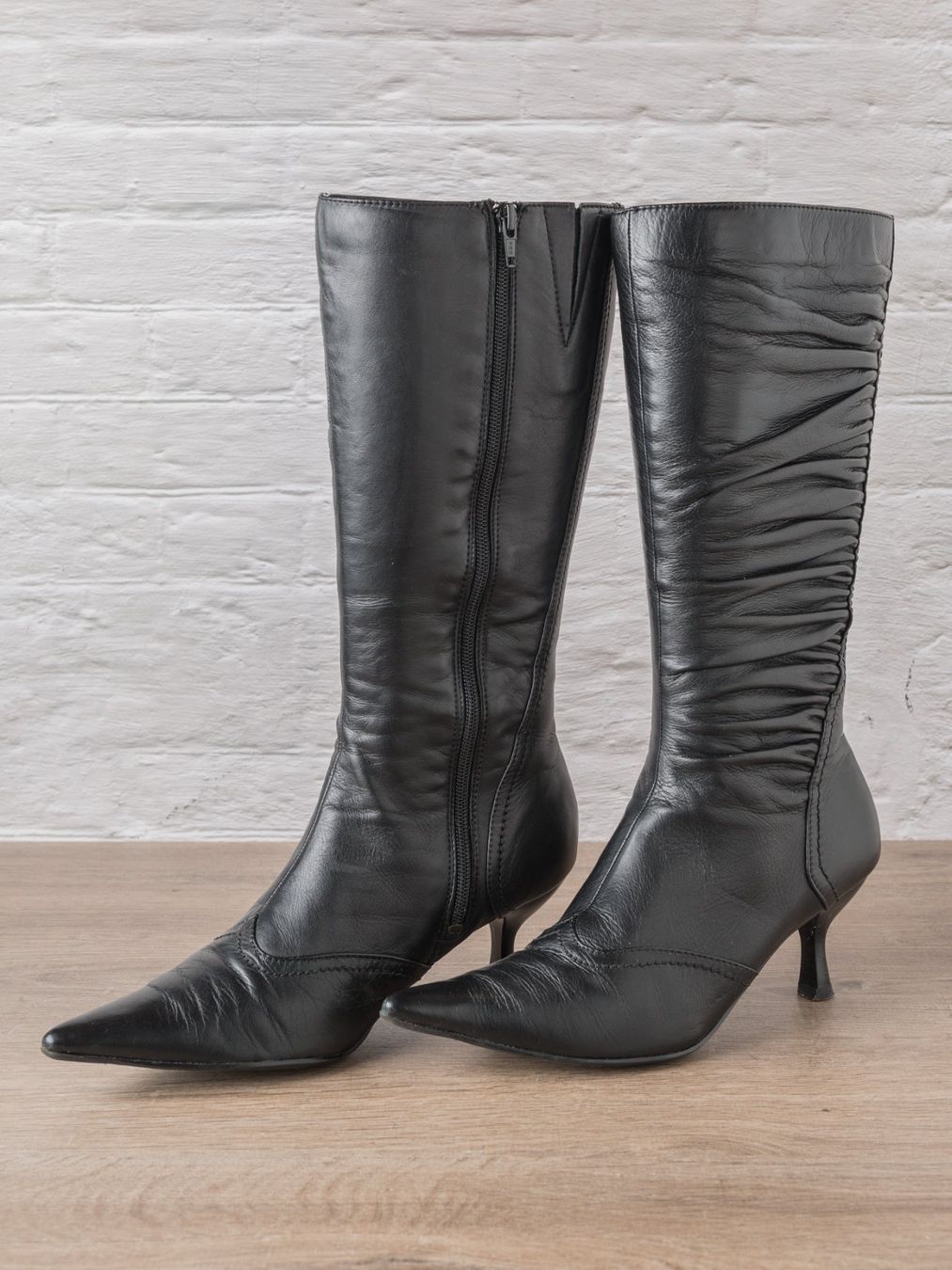 Dosenbach Damenschuhe: Schwarze Leder Stiefel, 5th Avenue, Grösse 39, mit Spanner – Gebraucht aus Ziefen von sin_2chk 1