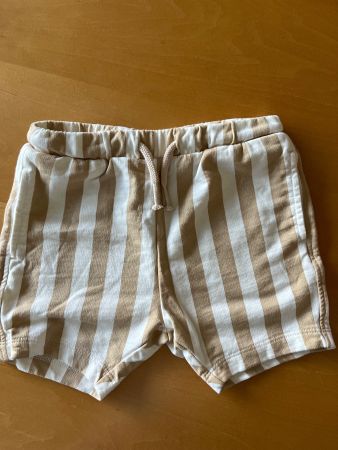 Kurze Hosen neu