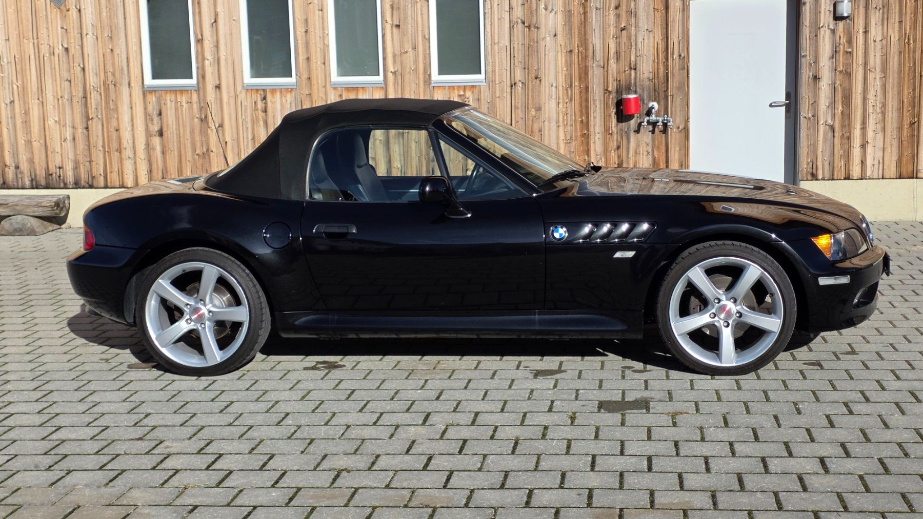 BMW Autos: BMW Z3 Roadster 1900 – Gebraucht aus Reinach AG von Goldtimer 1