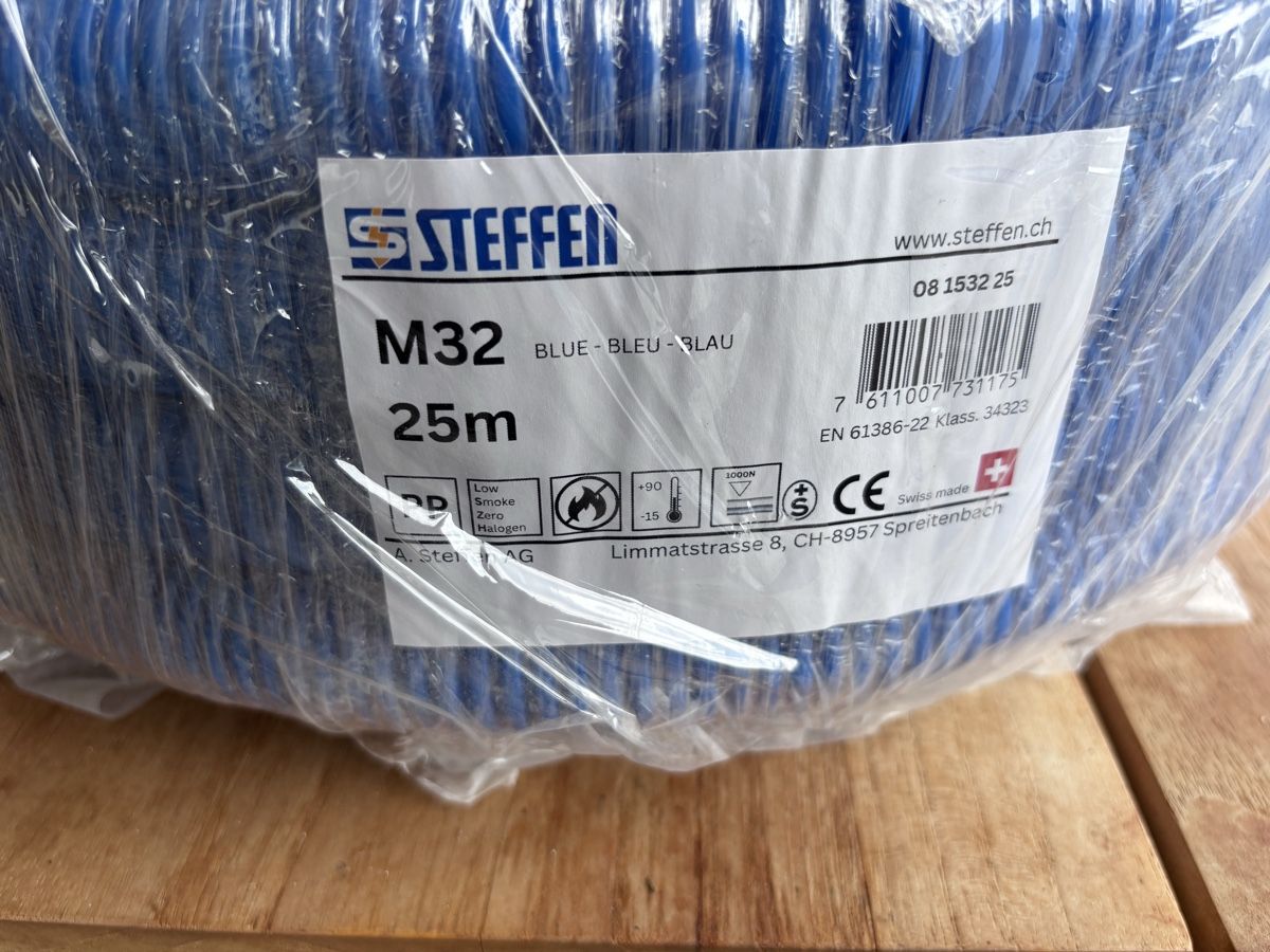 Tubi & Tubi flessibili: Kabelschutzrohr Steffen M32 Blau Neu ca.9m – Nuovo (secondo la descrizione) da Welschenrohr venduto da Koenigvon01