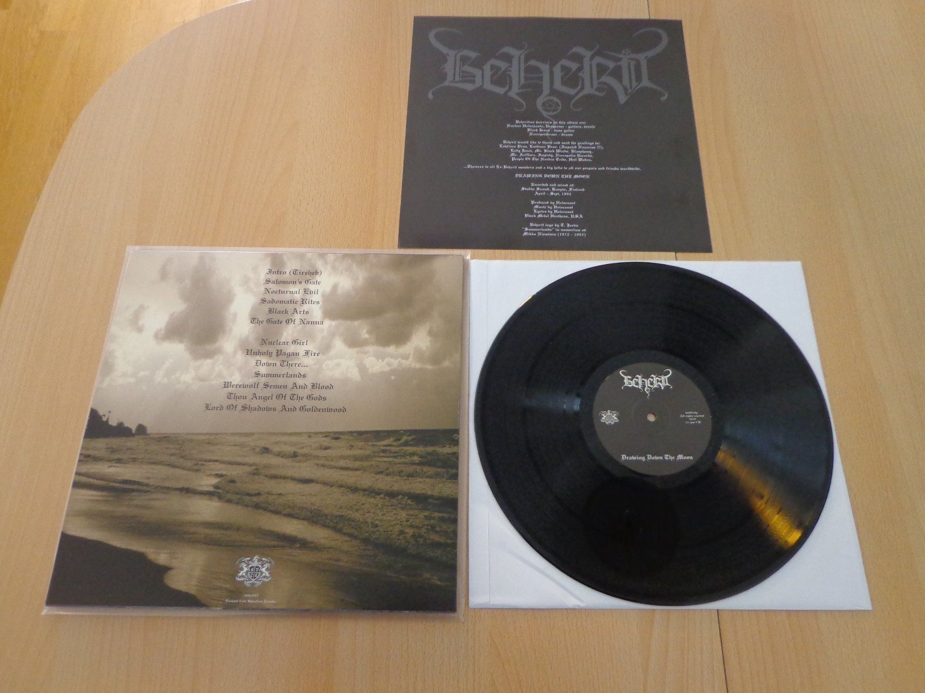 Dischi in vinile: Beherit-Drawing Down The Moon 12'' Vinyl LP Black Metal – Nuovo (secondo la descrizione) da Brienz BE venduto da INTERNALFIRE 1