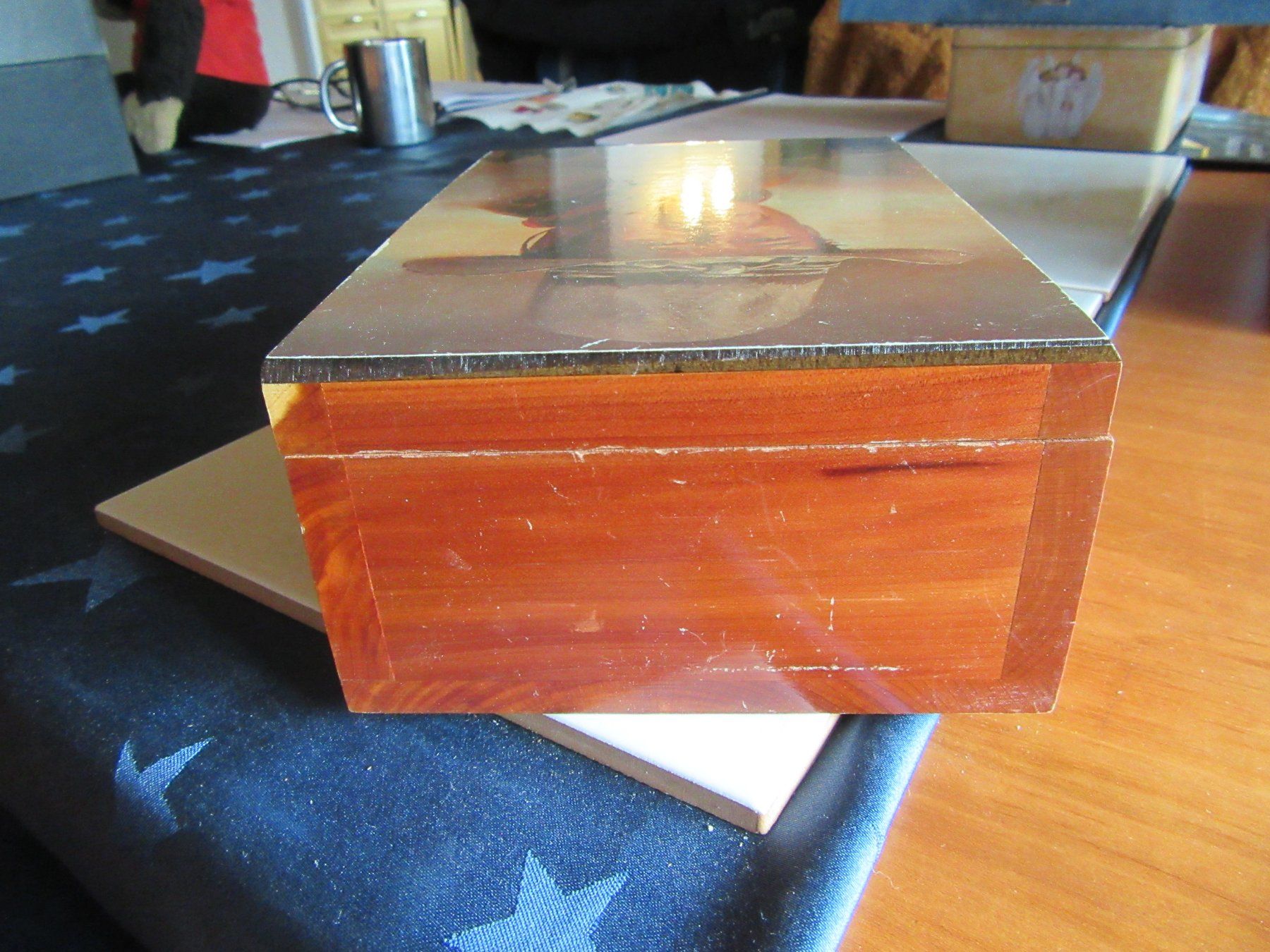 Altro in Decorazioni & Accessori: Holz Dose Schachtel mit Bild von John Wayne – Usato da Wattwil venduto da wampi 4
