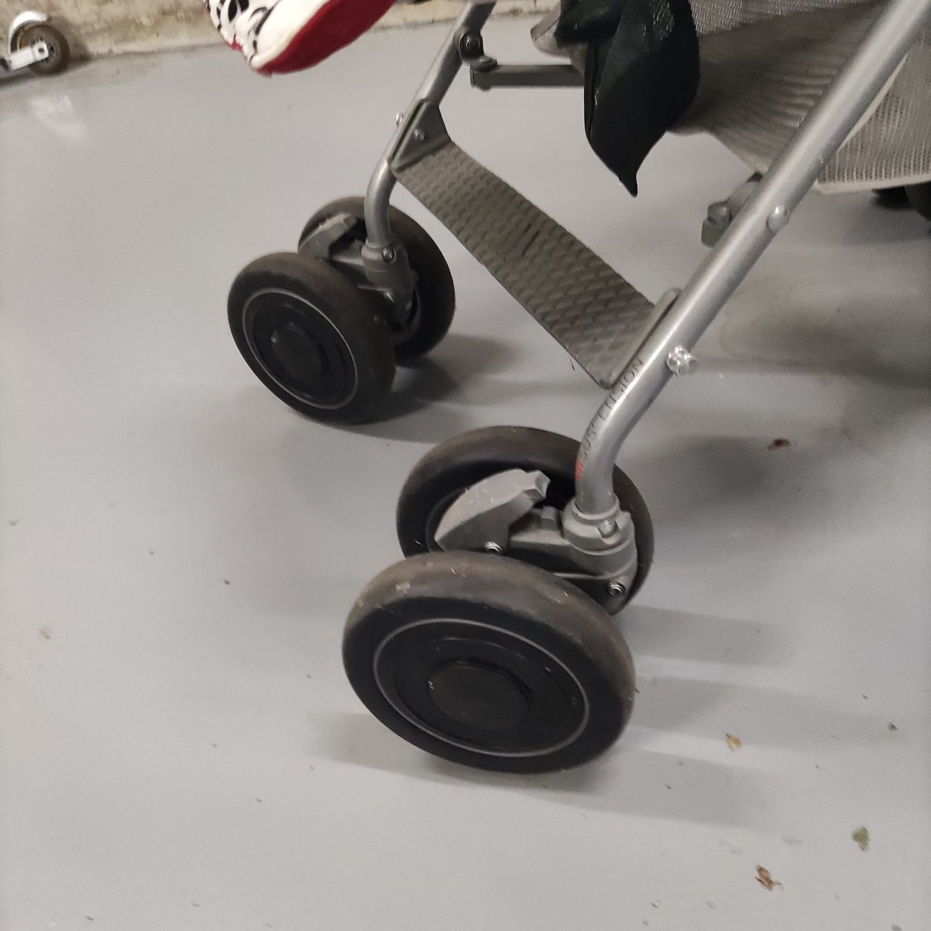 Mclaren Kinderwagen: Kinderwagen McLaren Quest gebraucht mit Regenverdeck – Gebraucht aus Solothurn von Csw1 7