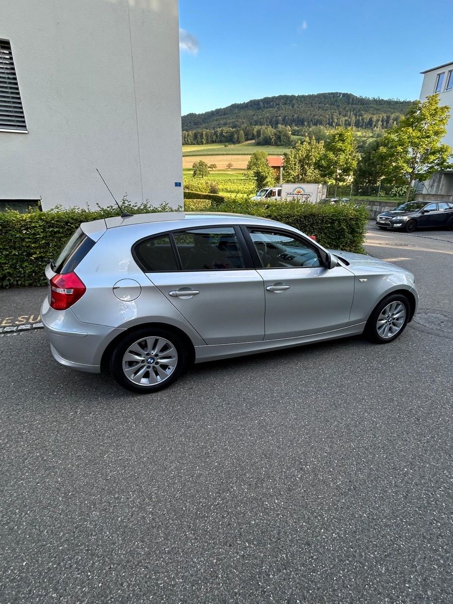 BMW Automobili: Bmw 118d 2010 – Usato da Zürich venduto da luk_nhp2 1