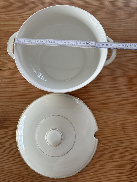 Coupes: Schöner Porzellan Suppentopf mit Deckel Langenthal – D'occasion à Lanzenhäusern par Galaa 3