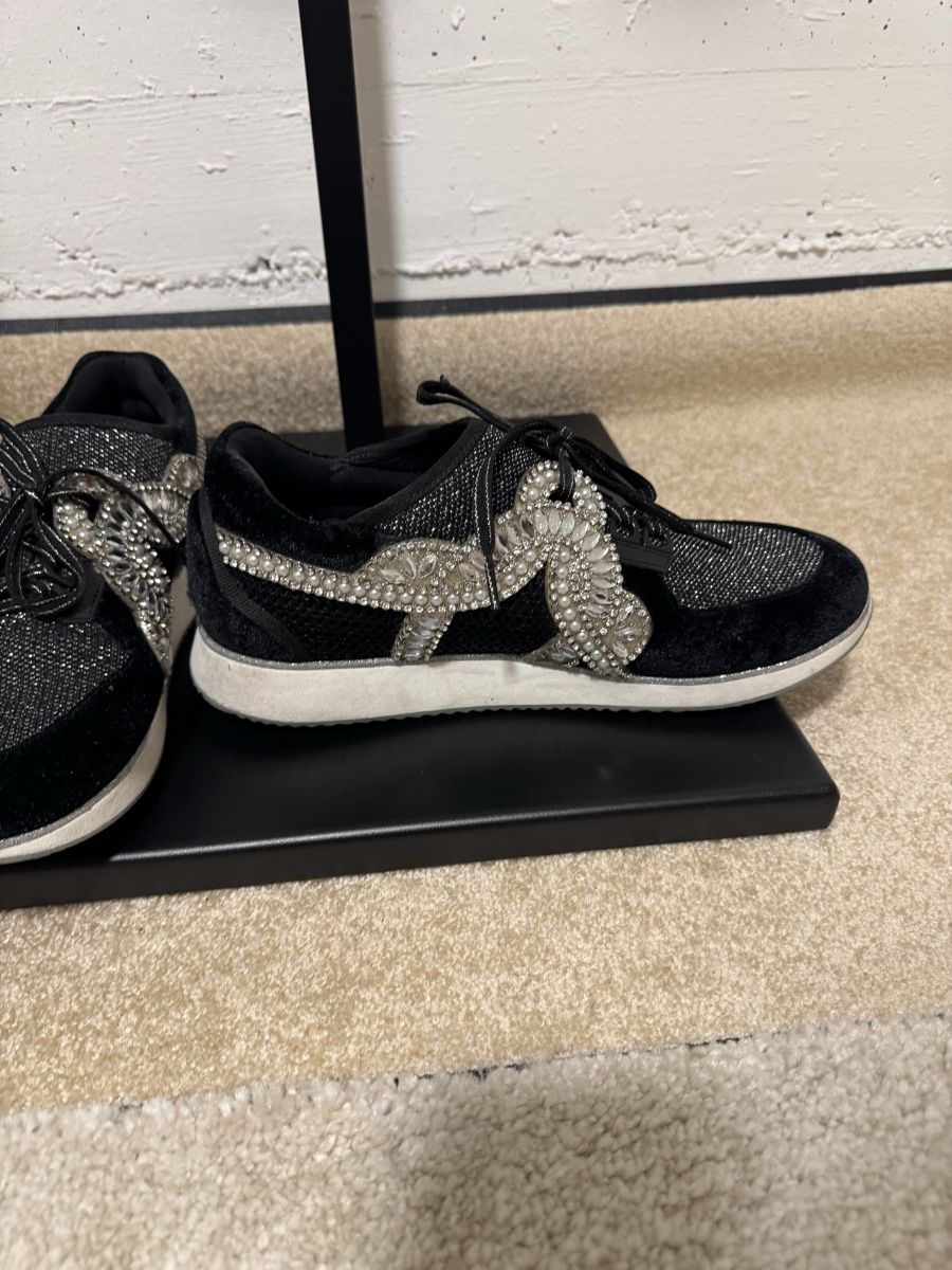 Scarpe da donna: Sophia Webster Trainers, Size 41, Black, Embellished! – Usato da Sarnen venduto da vik_jw5z 2
