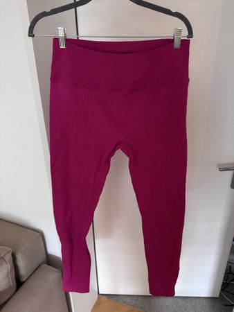 Alo Leggings pink gerippt wie neu Gr. L