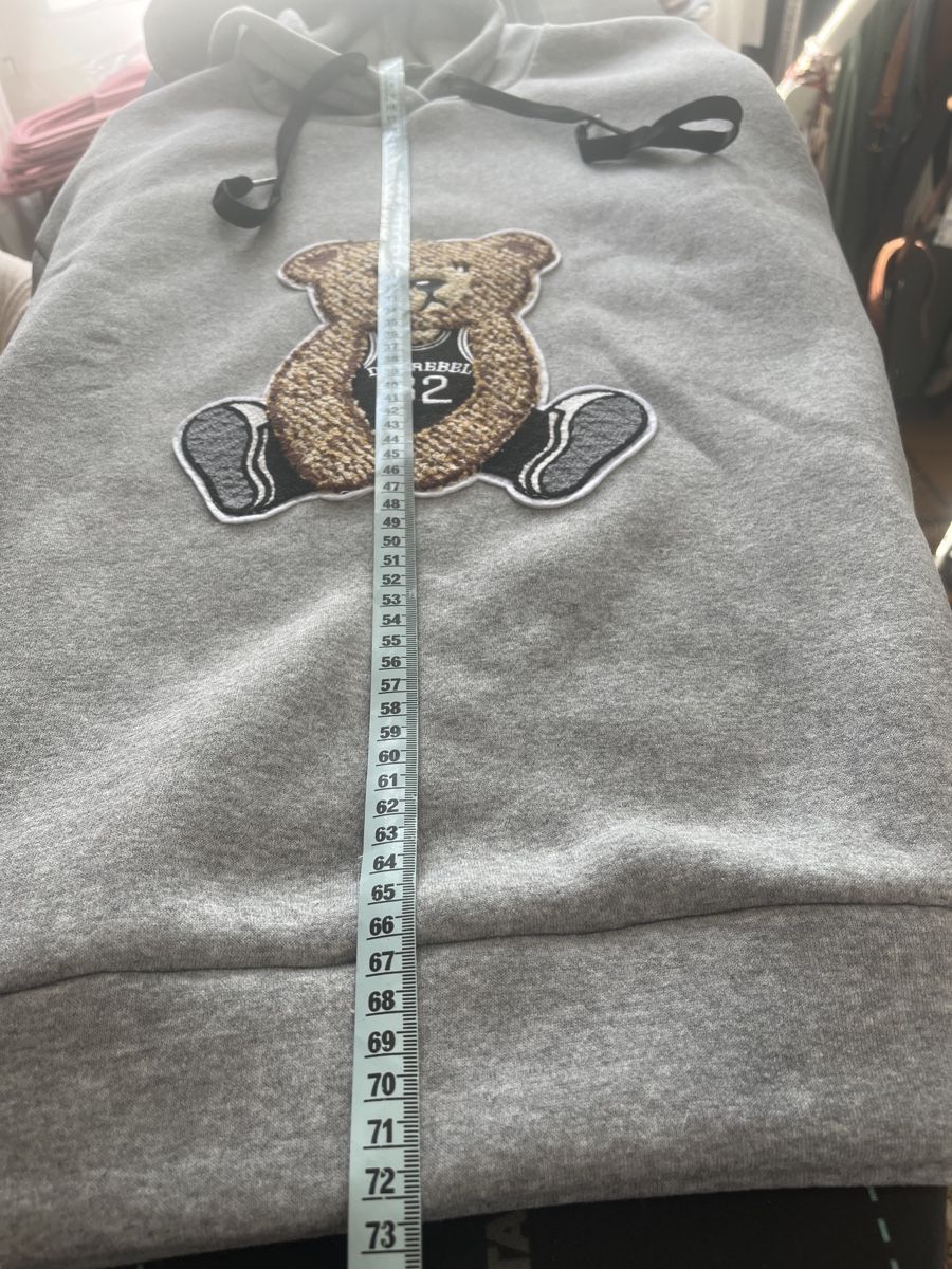 Pullover & Sweatshirts: Sweat gris avec un ourson – Neu (gemäss Beschreibung) aus St-Sulpice VD von Twin5 1