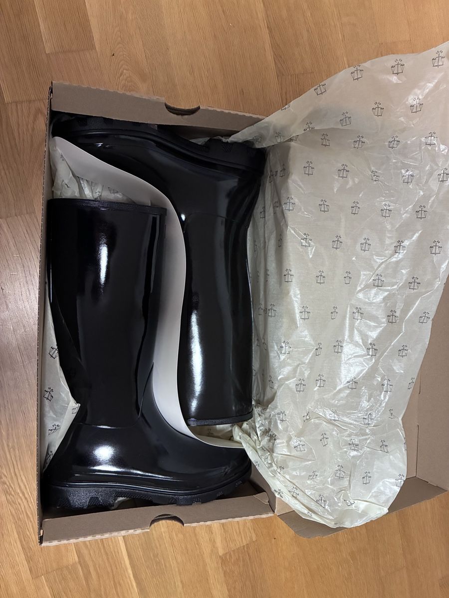 Hunter Scarpe da uomo: Bottes Hunter Original Downpour Tall Gloss Noir Taille 43  – Nuovo e nell'imballaggio originale da Lausanne venduto da lewis04 1