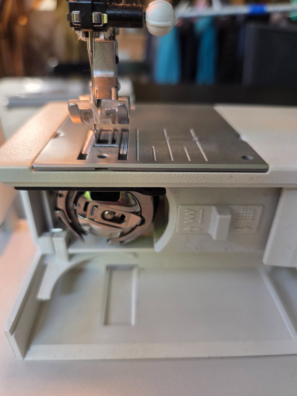 Pfaff Nähmaschinen: Nähmaschine PFAFF tipmatic 1151 – Gebraucht aus Winterthur von trise80 7