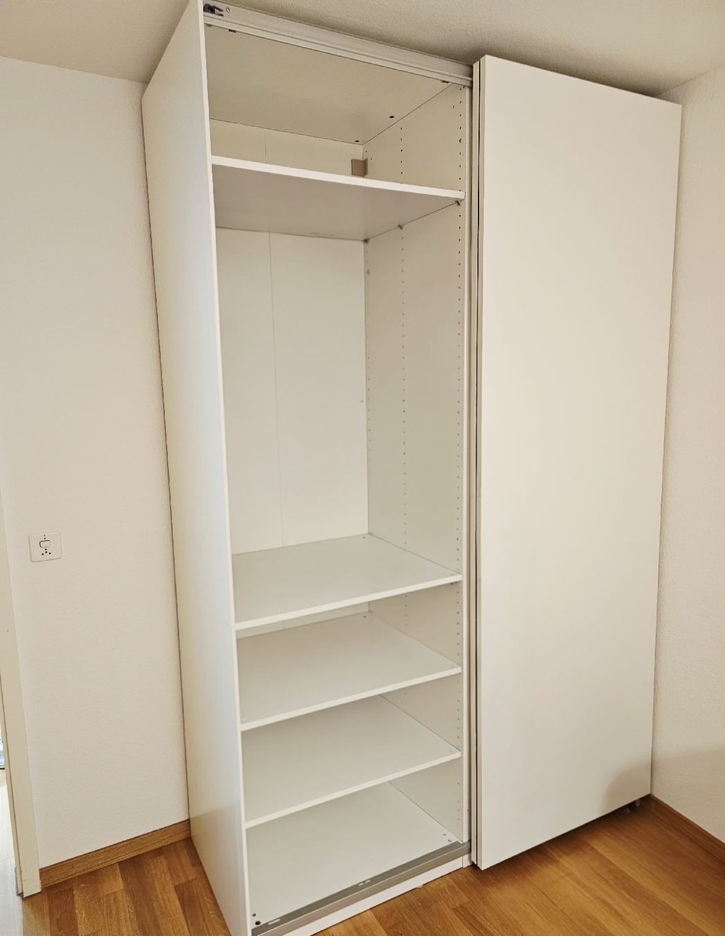Ikea Armadi: Ikea PAX Kleiderschrank (demontiert) – Usato da Baden venduto da rob_grh6 1