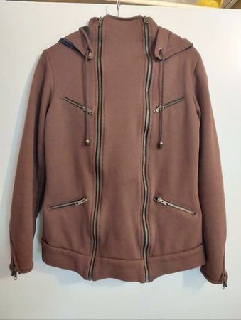 Coole Jacke mit vielen Reissverschlüssen Grösse L