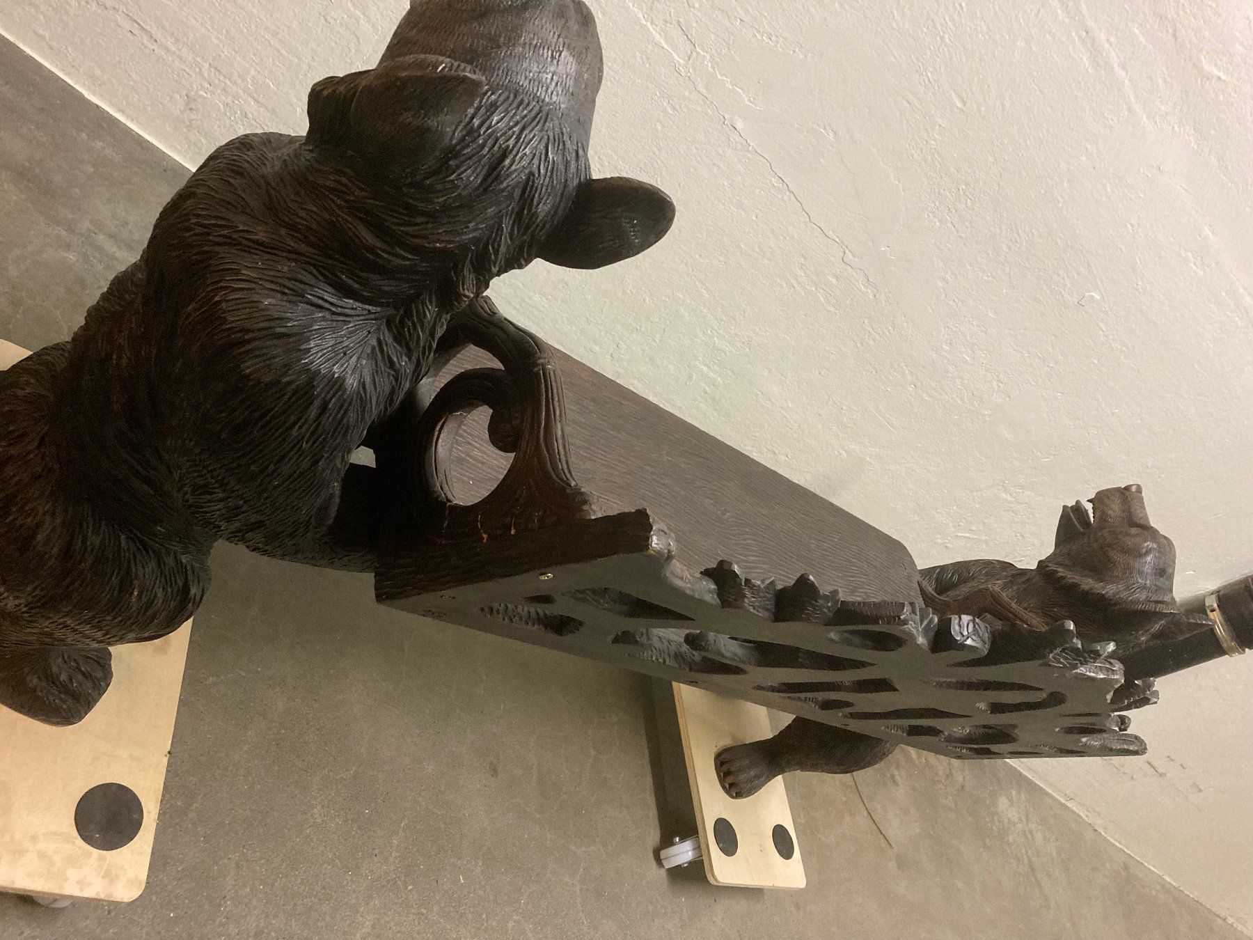 Sculture & Statue: Sitzbank wohl Brienzer Bären – Usato da Schönenwerd venduto da Comtoise 6