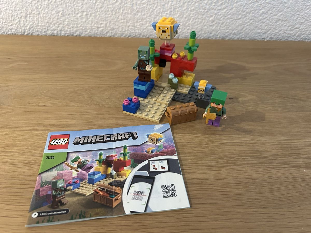 Lego Spielzeuge: Lego Minecraft Das Korallenriff 21164 – Gebraucht aus Naters von Gemschhtte 1