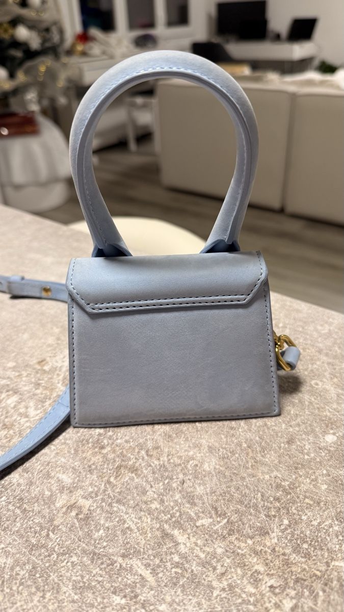 Jacquemus Borse da donna: Originale Jacquemus Le Chiquito Mini sac bleu – Usato da Pully venduto da Switzerland2020 2