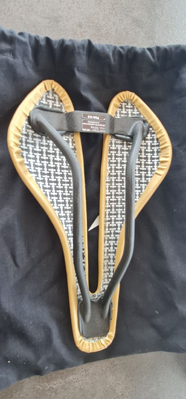 Pezzi di ricambio: Selle BERK PLOH 143 MM – Nuovo e nell'imballaggio originale da Vallon venduto da cycleram 2