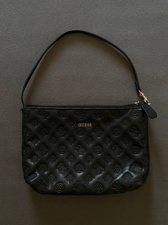 Borse da donna: Guess Schultertasche - Schwarz – Usato da Winterthur venduto da hndrxxoxo