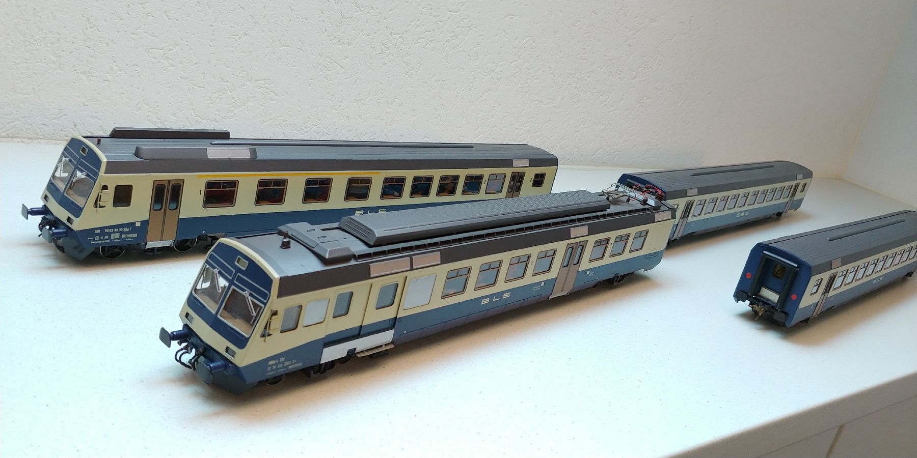 Modellini di ferrovie: SMF BLS Triebzug 4 teilig 0 – Nuovo (secondo la descrizione) da Waltenschwil venduto da Feacli