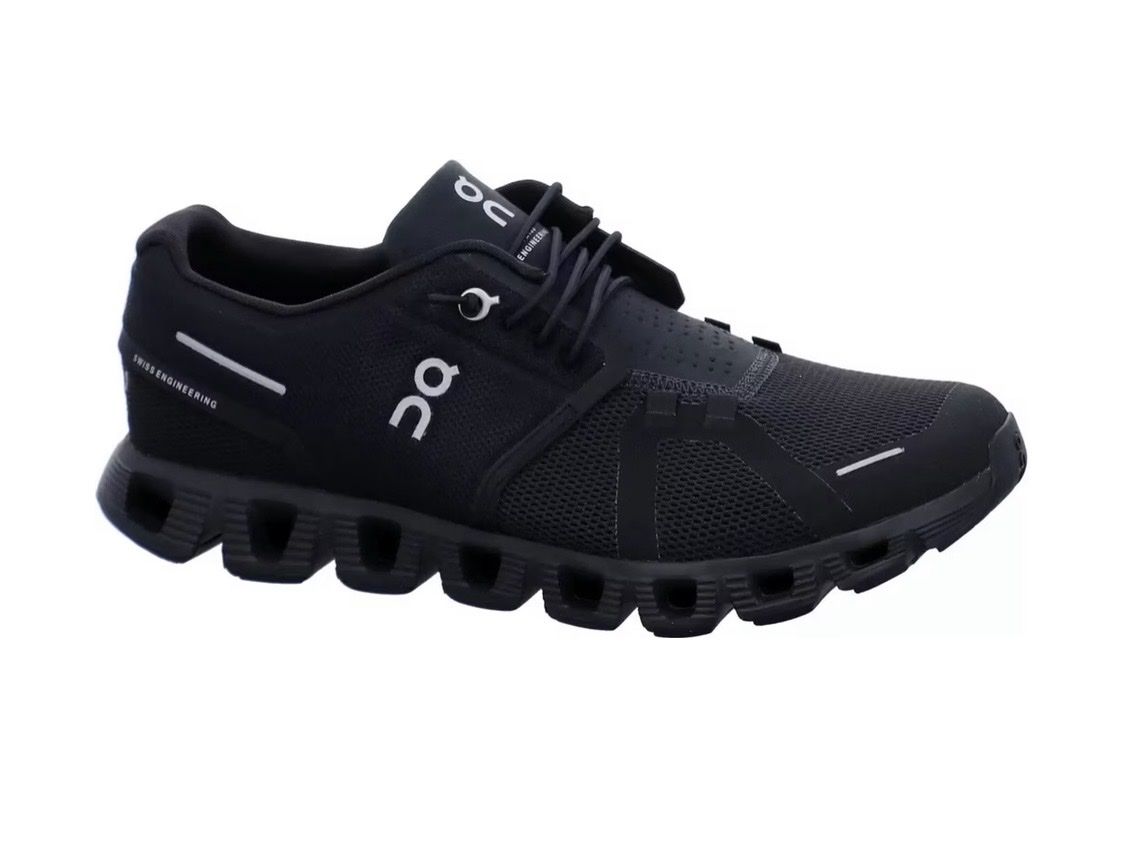 On Scarpe da uomo: On Running Cloud 5 schwarz Gr.46 ( eher 45) – Usato da Aesch BL venduto da flugsaurier73