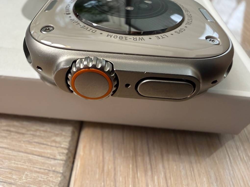 Apple Smartwatch: APPLE Watch ULTRA 1    49mm – Usato da Petit-Lancy venduto da gnc_l2xq 1