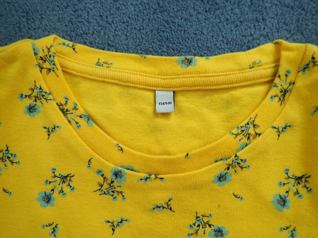 Camicette, T-shirt & Top: T-Shirt Grösse 134 / 140 – Usato da Galgenen venduto da Marc98 1