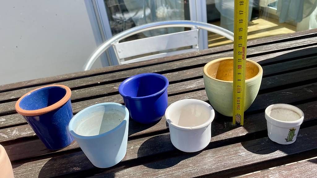 Vasi per fiori: 8 Stück diverse kleine Blumentöpfli – Usato da Jonschwil venduto da relnheaz 2