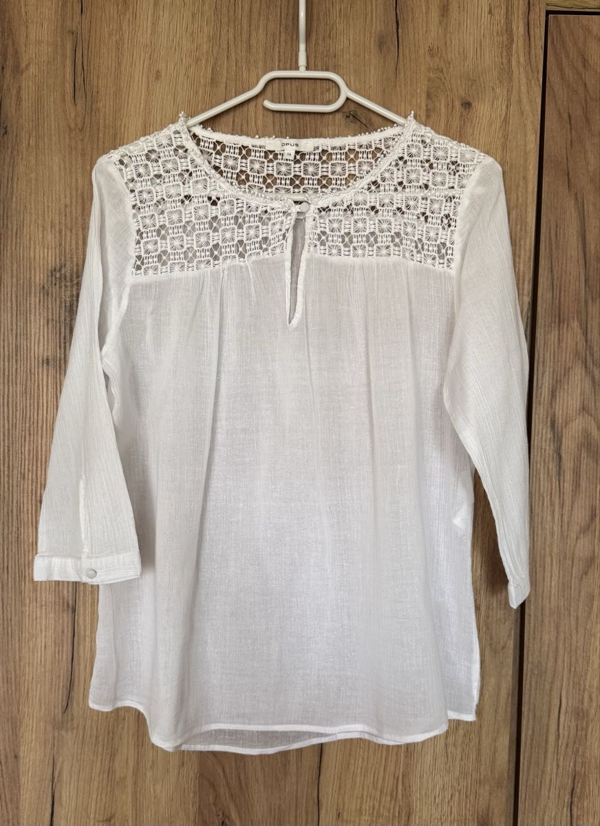 Opus Blusen: Bluse Opus weiss mit Spitze Grösse 38  – Gebraucht aus Flumenthal von Krajan
