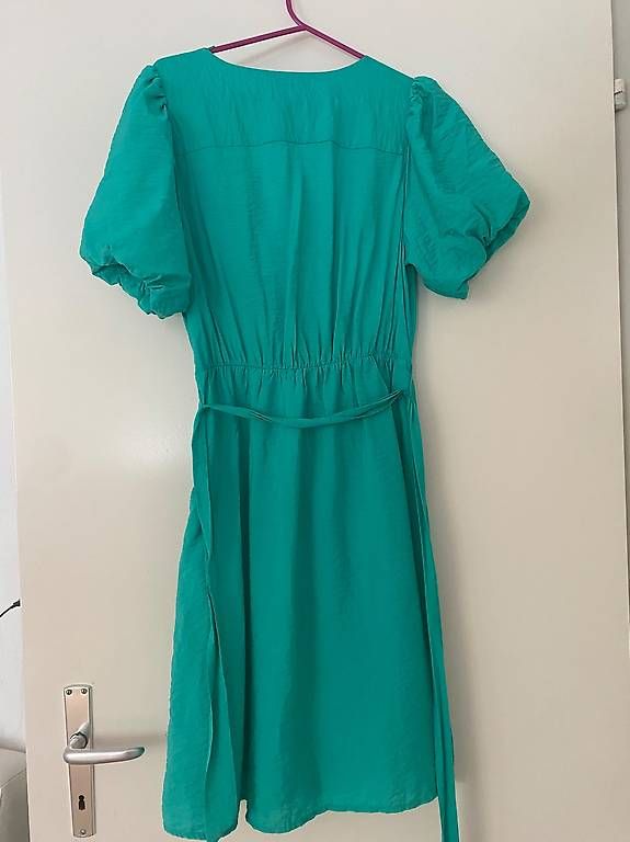 C&A Kleider: C&A Midikleid Mintgrün Gr. 38 M mit Puffärmeln – Neu (gemäss Beschreibung) aus Glarus von Iroccinha 4