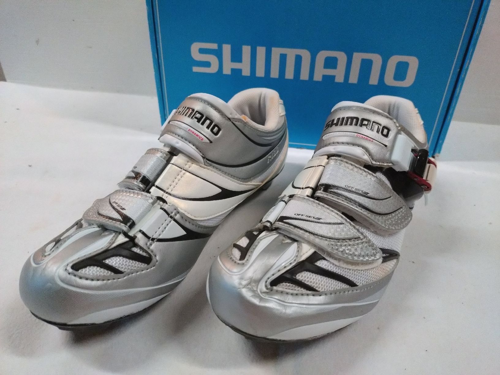 Shimano Herrenschuhe: Chaussures de cyclisme Shimano R133, taille 40 NOS – Neu (gemäss Beschreibung) aus Farvagny-le-Grand von LaCaverne 7