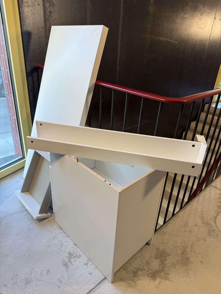 Schreibtische: Schreibtisch Ikea Malm, 140x65cm – Gebraucht aus Oberengstringen von Rogi9698 7