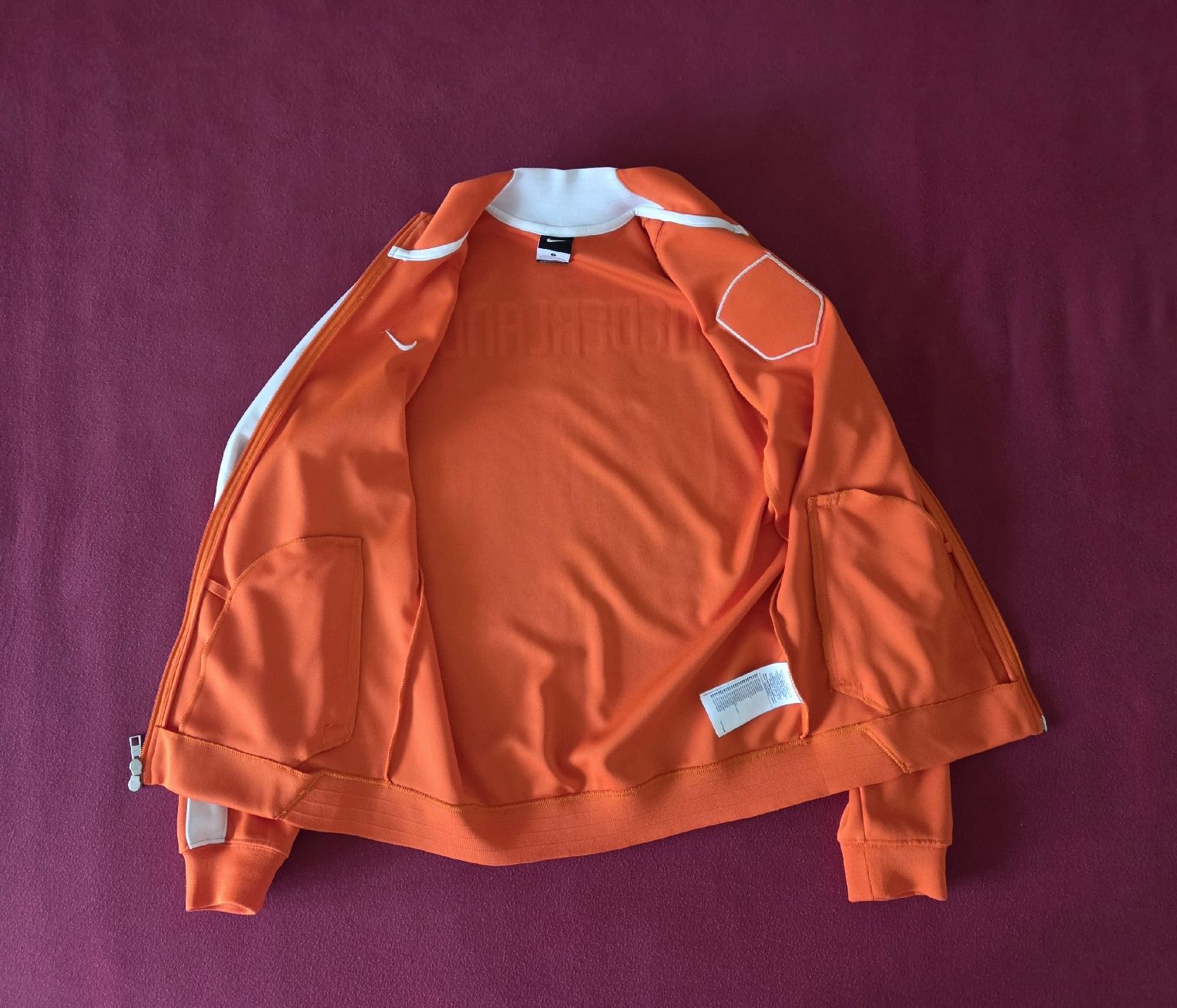 Gattaiole: Nederland Hoodie – Nuovo (secondo la descrizione) da Rickenbach-Sulz venduto da Bacardibabe 2