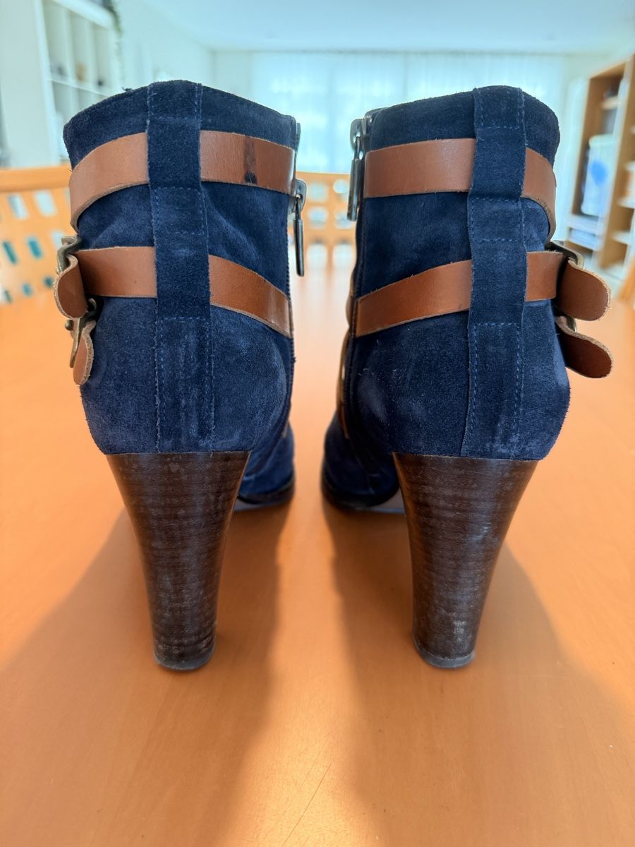 Navyboot Scarpe da donna: Navyboot Stiefelletten, dunkelblau, Wildleder Gr.38 – Usato da Wädenswil venduto da stg_9zfm 1