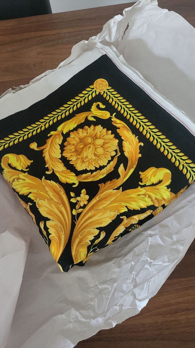 Tessuti: Versace Samt Stoff original – Nuovo e nell'imballaggio originale da Fruthwilen venduto da Mostro-Medusa 5
