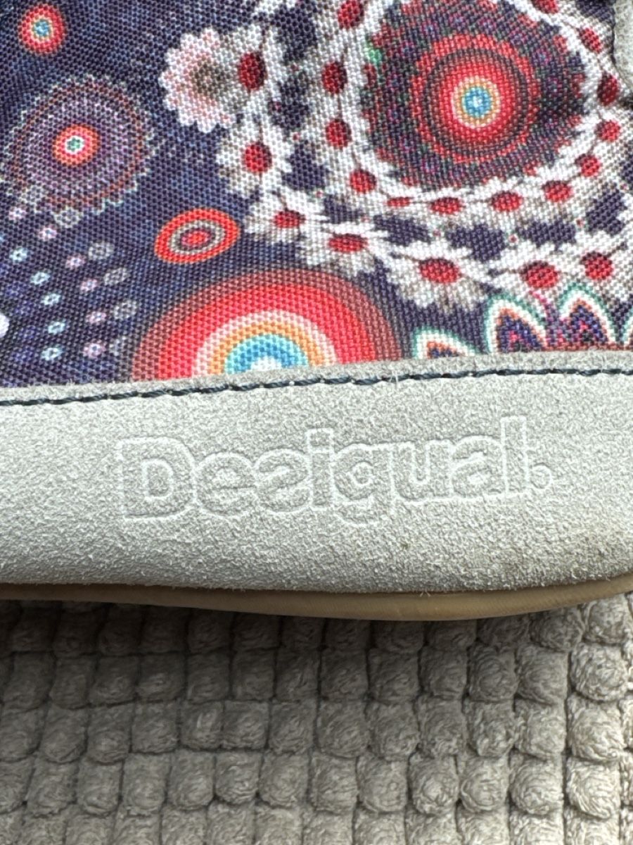 Desigual Damenschuhe: Desigual Sneaker, Turnschuhe Gr 37 – Gebraucht aus Lotzwil von Tgdromad 9
