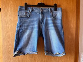 Kurze Jeans Hose für Männer Gr. L-XL