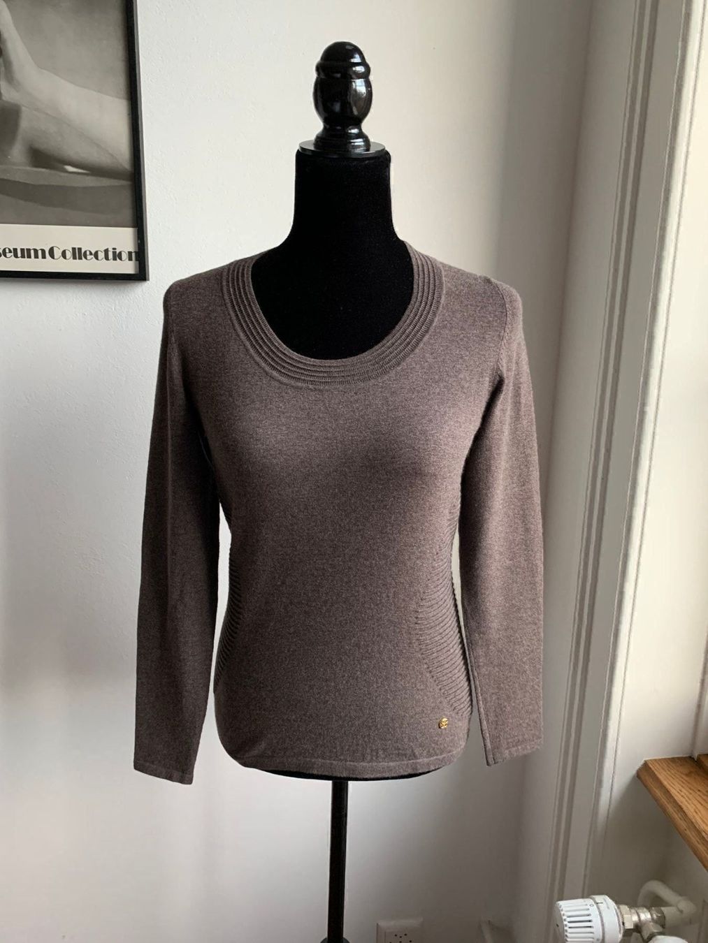 Maglioni & Felpe: RENA LANGE: Braunmelierter Luxus-Pullover, S – Usato da Luzern venduto da designluzern 1