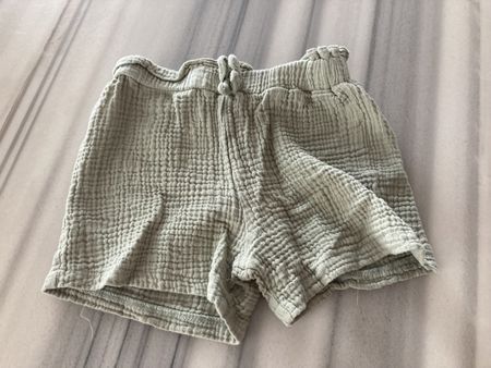 Kurze Hose Gr.122🌿