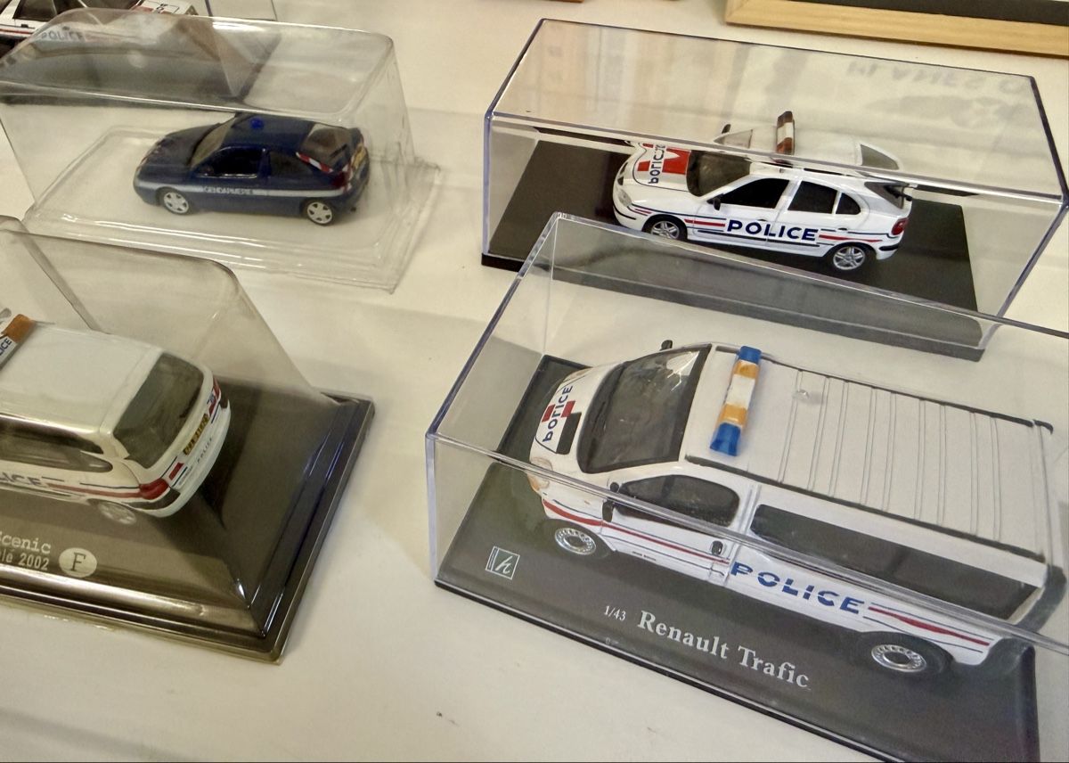 Voitures modèles: 1:43 Police 11Stück – Neuf (Voir description) à Uster par Buchel 4