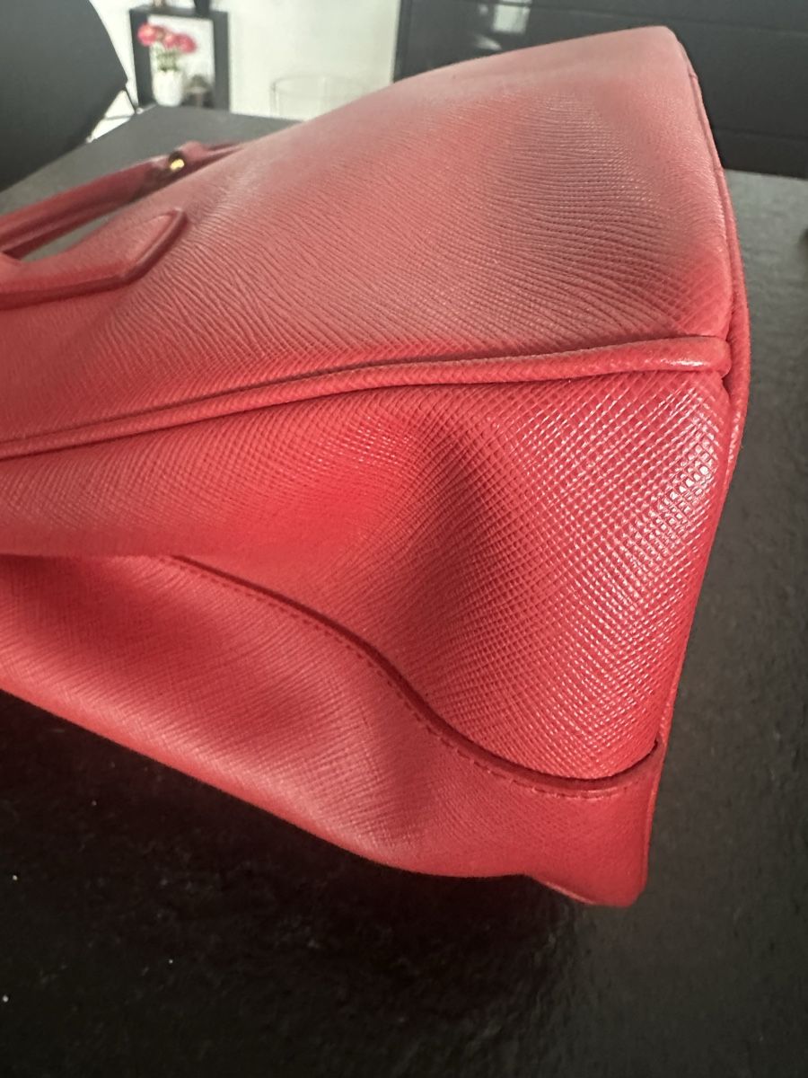 Prada Borse da donna: Prada Tasche, rot, Topzustand – Nuovo (secondo la descrizione) da Wettswil venduto da haddy91 2