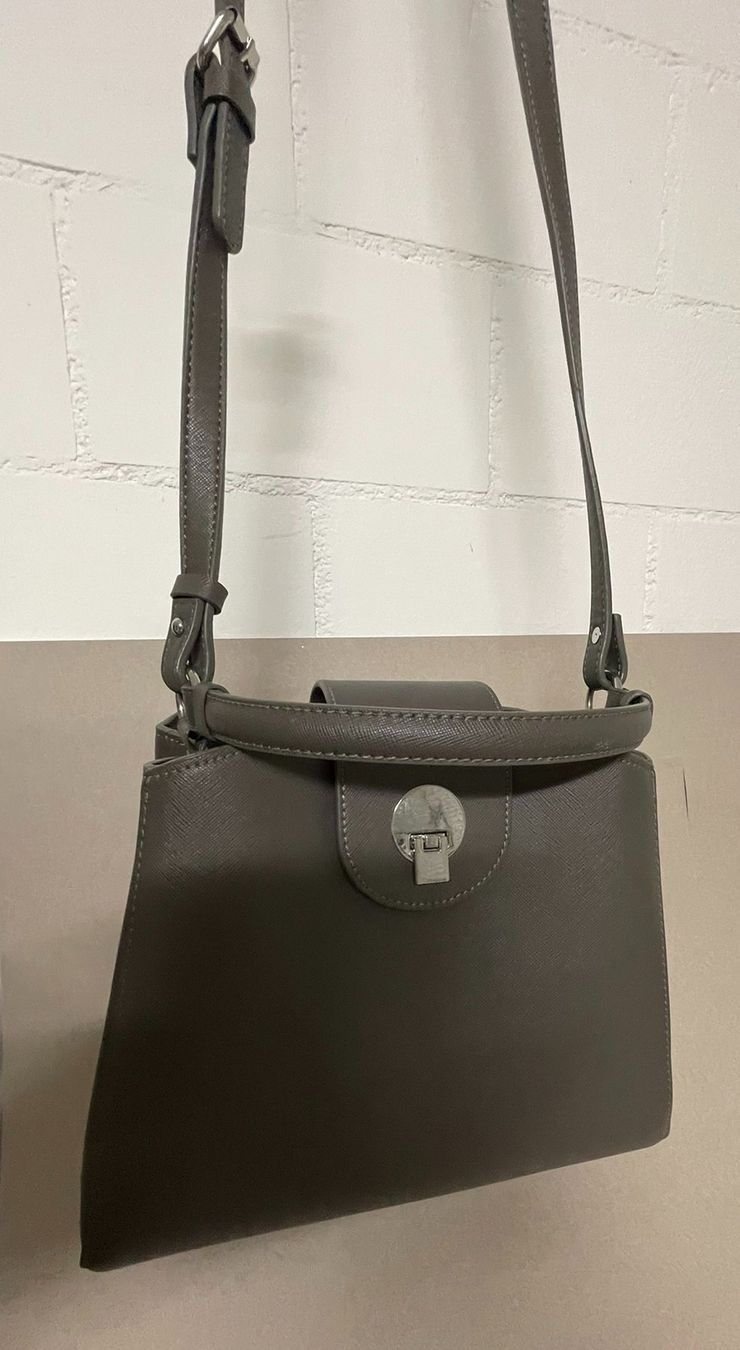 Borse da donna: NEU: Damen-Umhängtasche – Nuovo (secondo la descrizione) da Frenkendorf venduto da Yard-Sale-2000 1