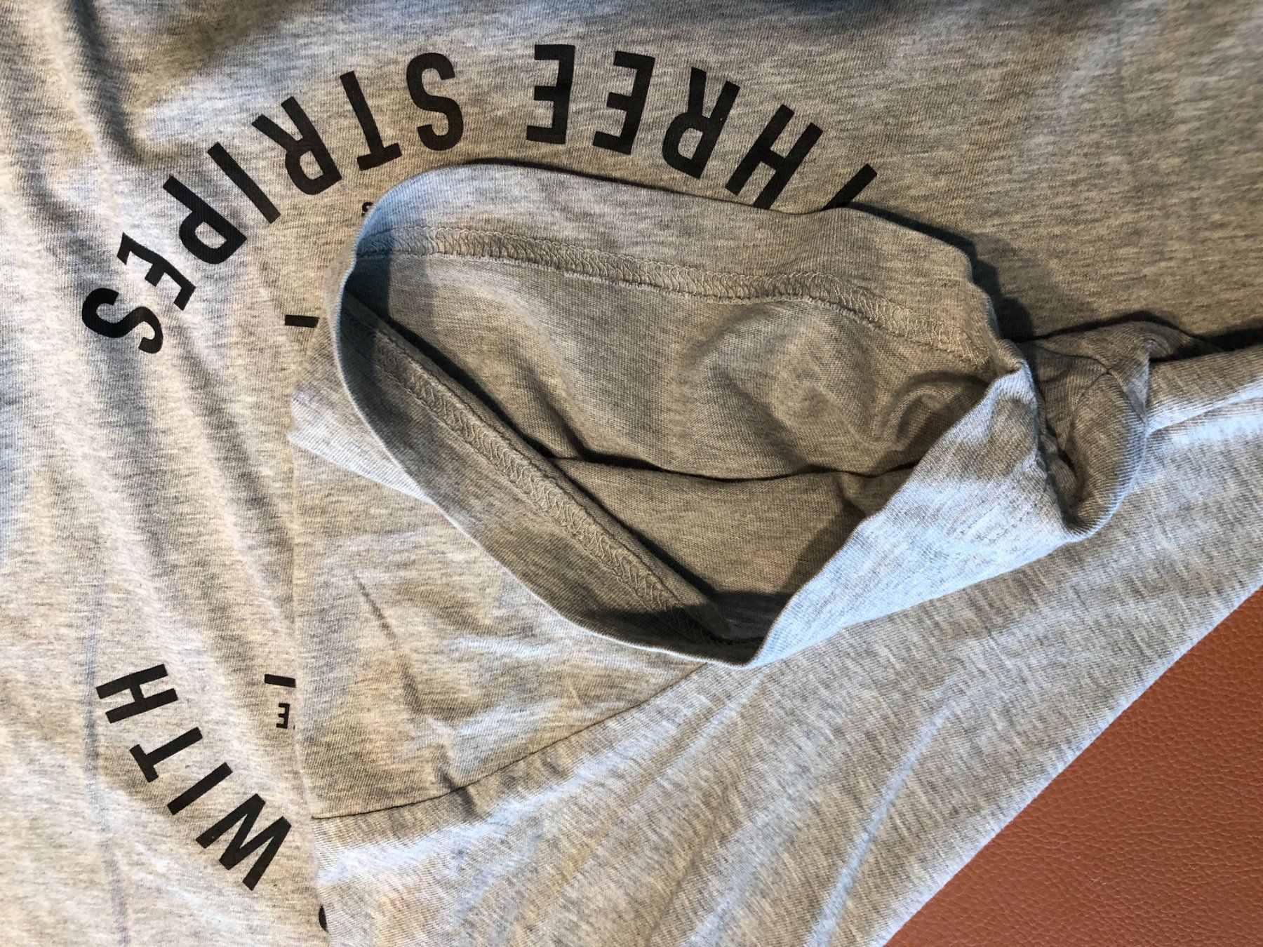 Adidas T-shirt: T-Shirt Gr. M- Adidas – Usato da Fischbach-Göslikon venduto da 78anna 5