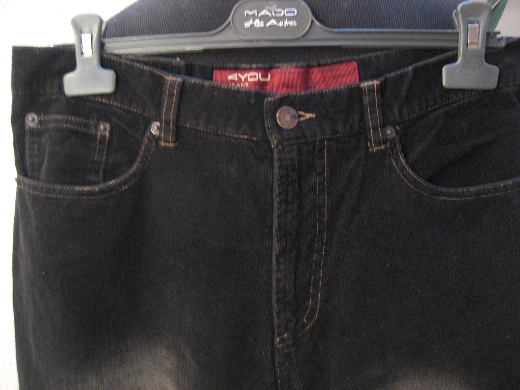 Pantaloni: Pantalon velours taille 42 – Nuovo e nell'imballaggio originale da Delémont venduto da marryb 1