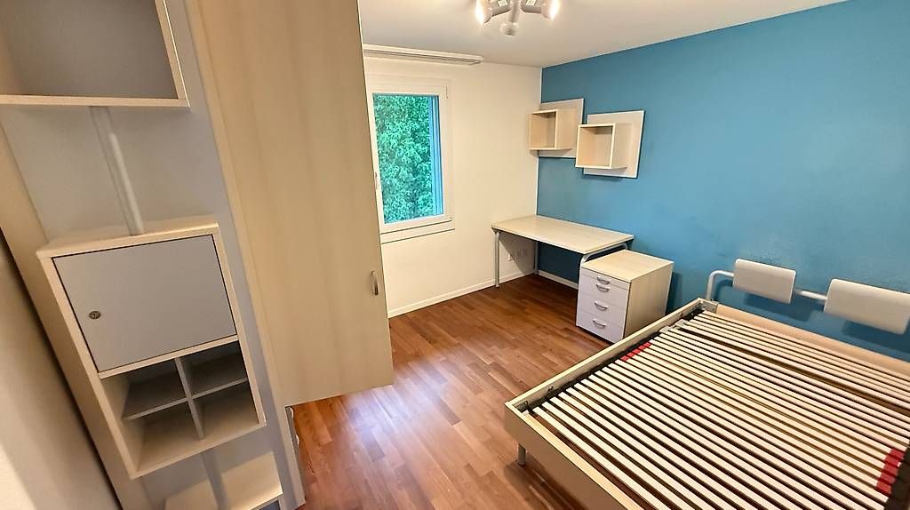 Armadi: Komplettes Schlafzimmer – Usato da Beromünster venduto da mheg_001