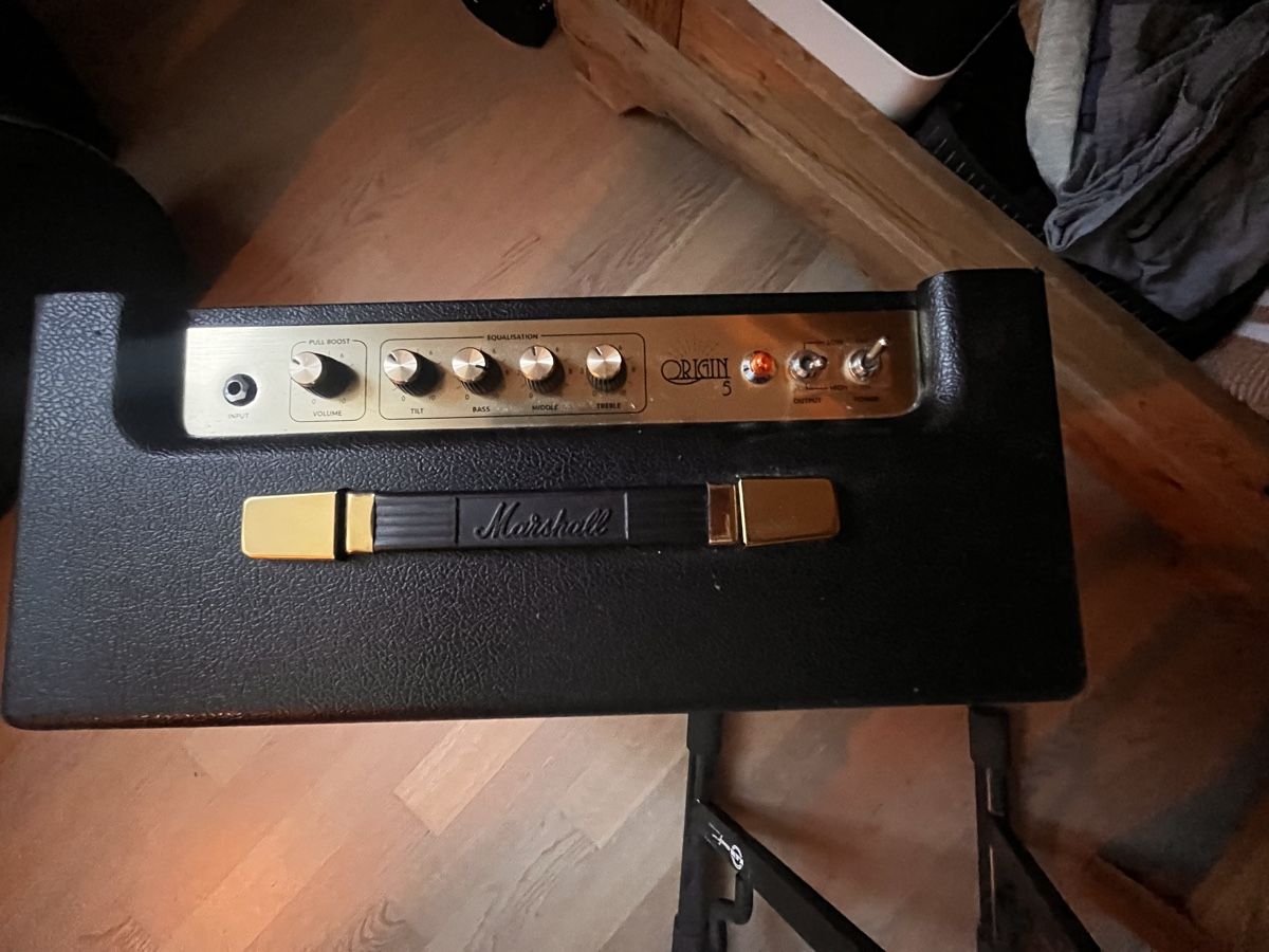 Gibson Strumenti musicali: Gibson Les Paul Special & Marshall Origin 5 – Usato da Freienstein venduto da Ott08 2