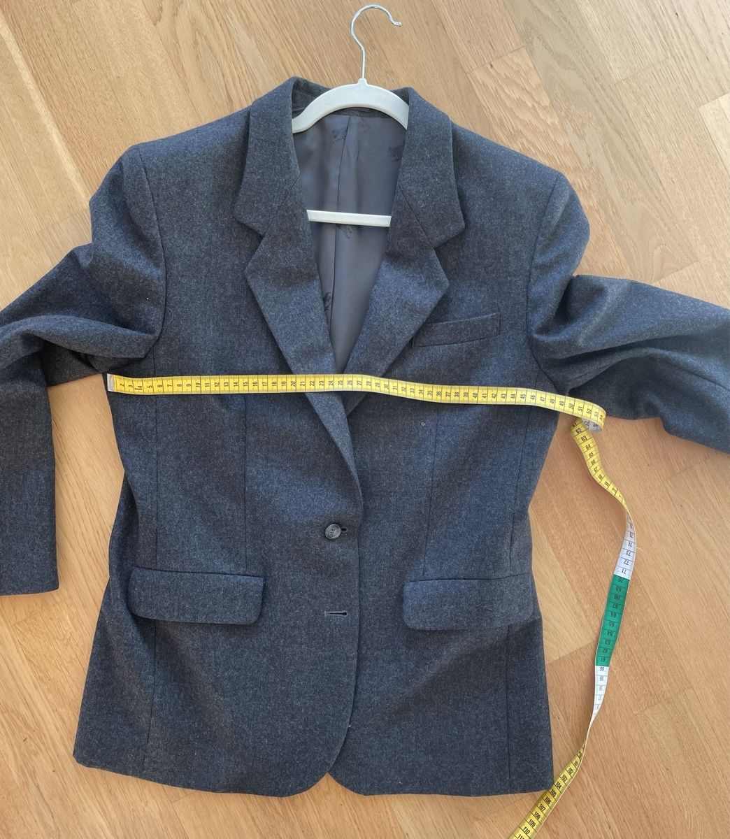 Burberry Giacche: Burberry wool blazer – Usato da zürich venduto da Ildiavolovesteprada 3