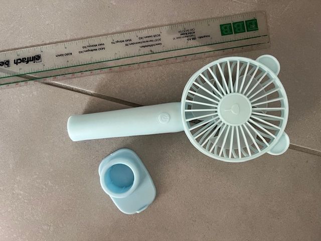 Ventilatori: Kleiner Hand-Ventilator – Usato da Neerach venduto da romiping 7