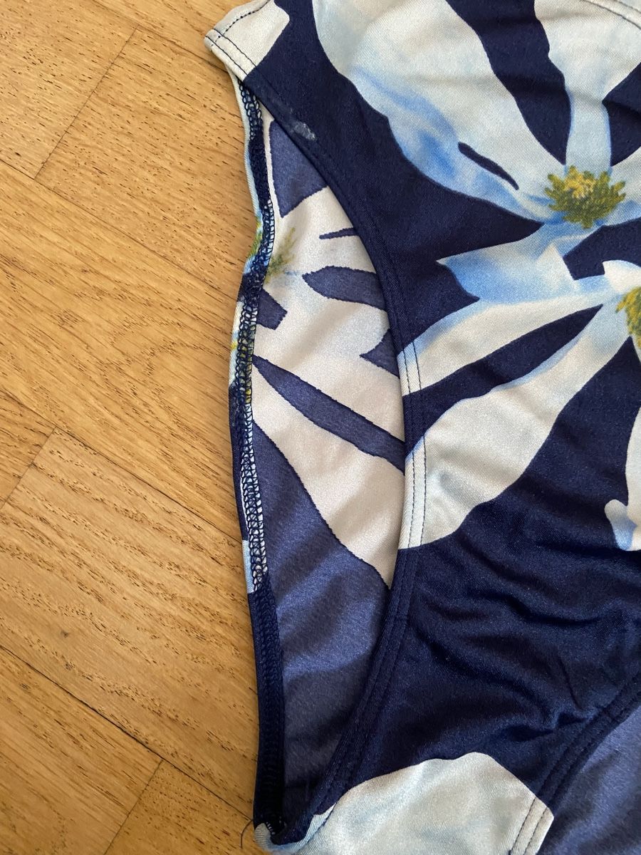 Triumph Autres dessous: TRIUMPH GRÖSSE B/80 UND 42 – D'occasion à Zürich par schneeflocke303 2