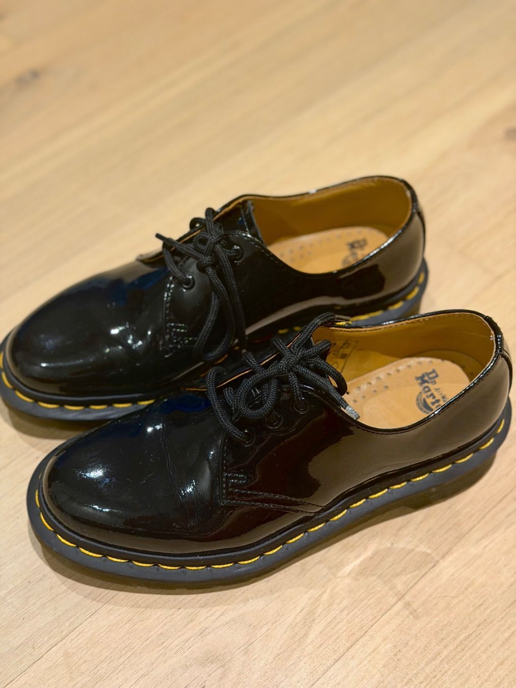 Dr. Martens Scarpe da donna: Dr. Martens Leder Schuhe (Gr. 37) – Usato da Dübendorf venduto da kmag-20
