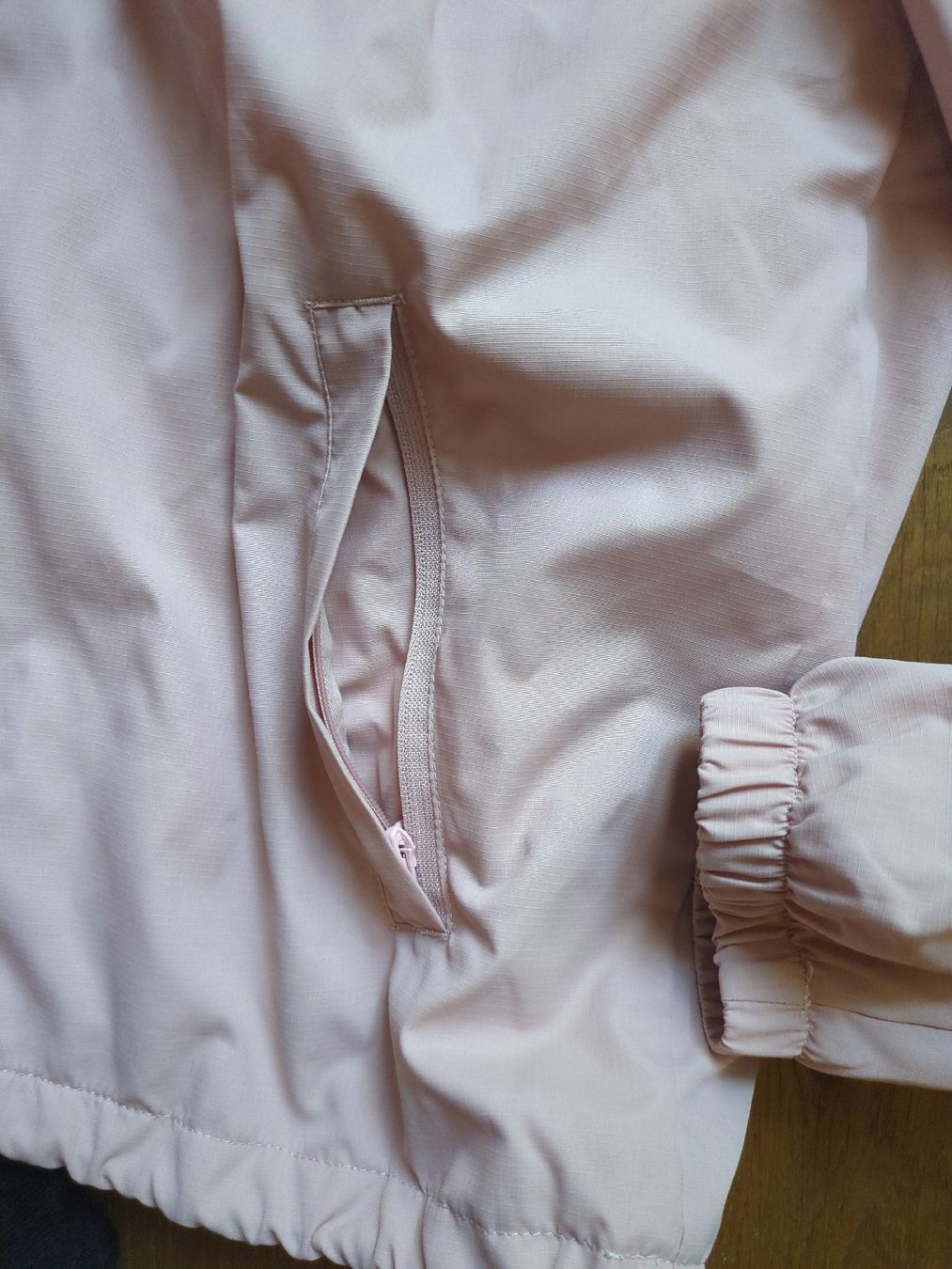 Giacche: Leichte Jacke rosa Grösse M – Nuovo (secondo la descrizione) da Wald ZH venduto da cha_9z6l 2