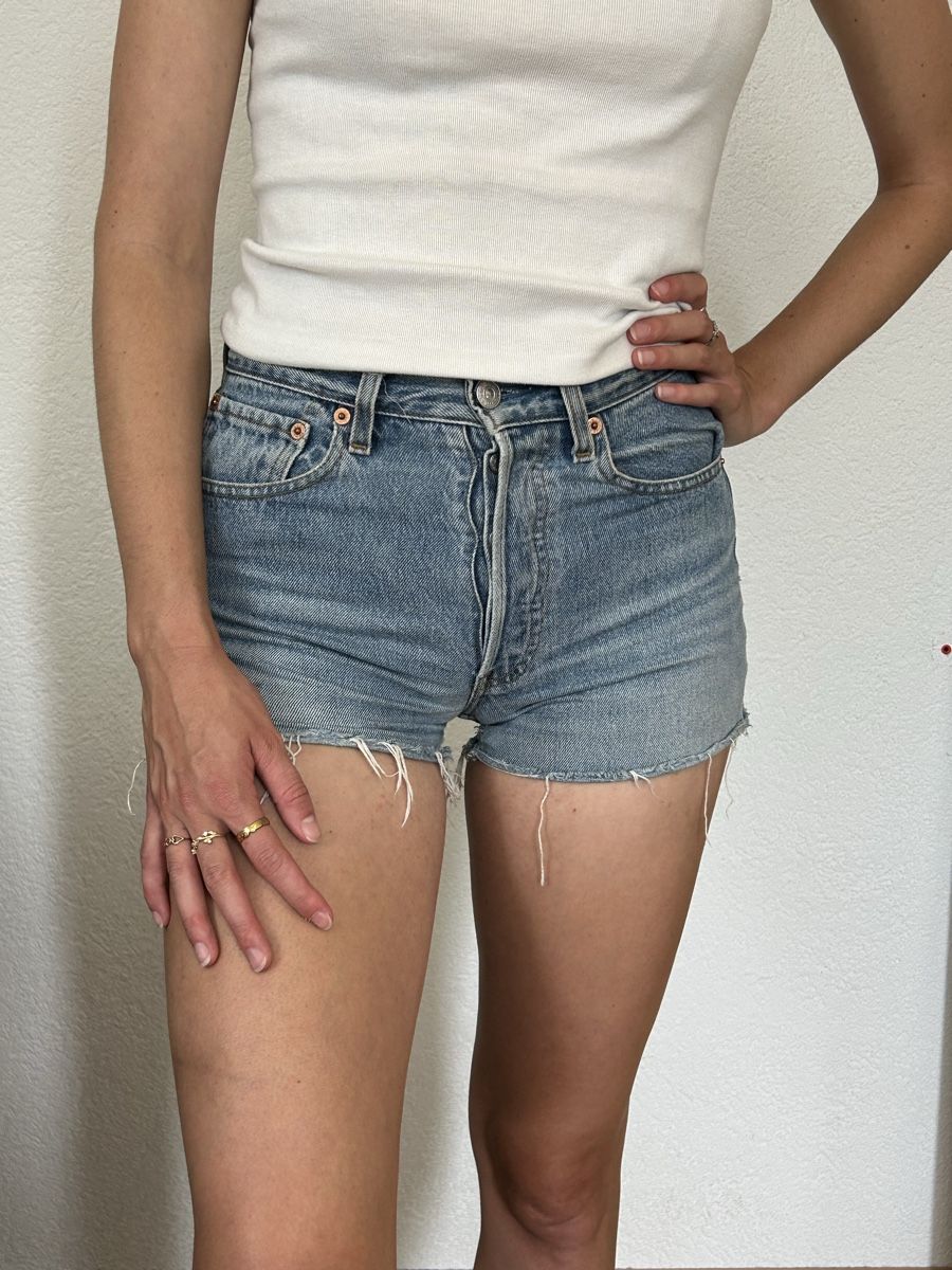 Levi's Jeans: short levis – Gebraucht aus Muntelier von cel_5syj